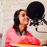 Come sua sorella Federica, Pia Paradiso ha un programma tutto suo che, attraverso il canto, permette di sconfiggere paure e insicurezze